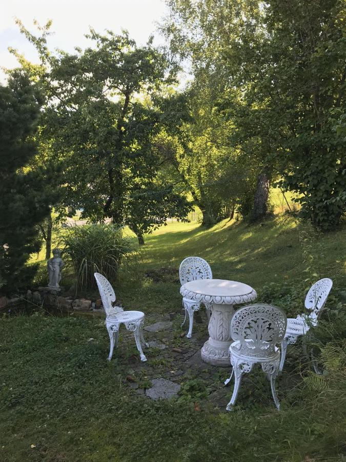 Ferienhaus Messern Kültér fotó